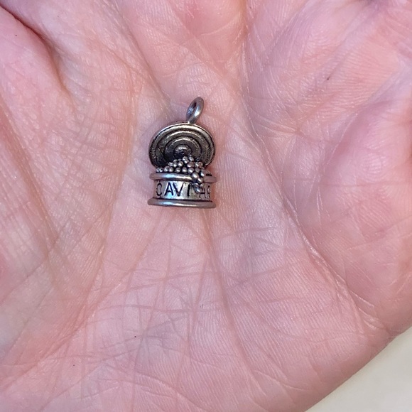 Vintage Silver Charm Bracelet with 10 Vintage Charms! - Picture 3 of 12